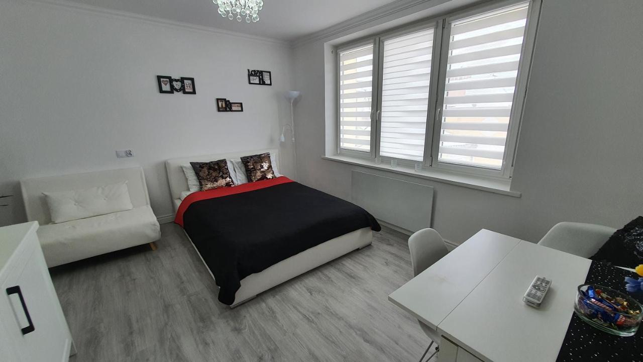 Sunny Apartments Горлице Экстерьер фото